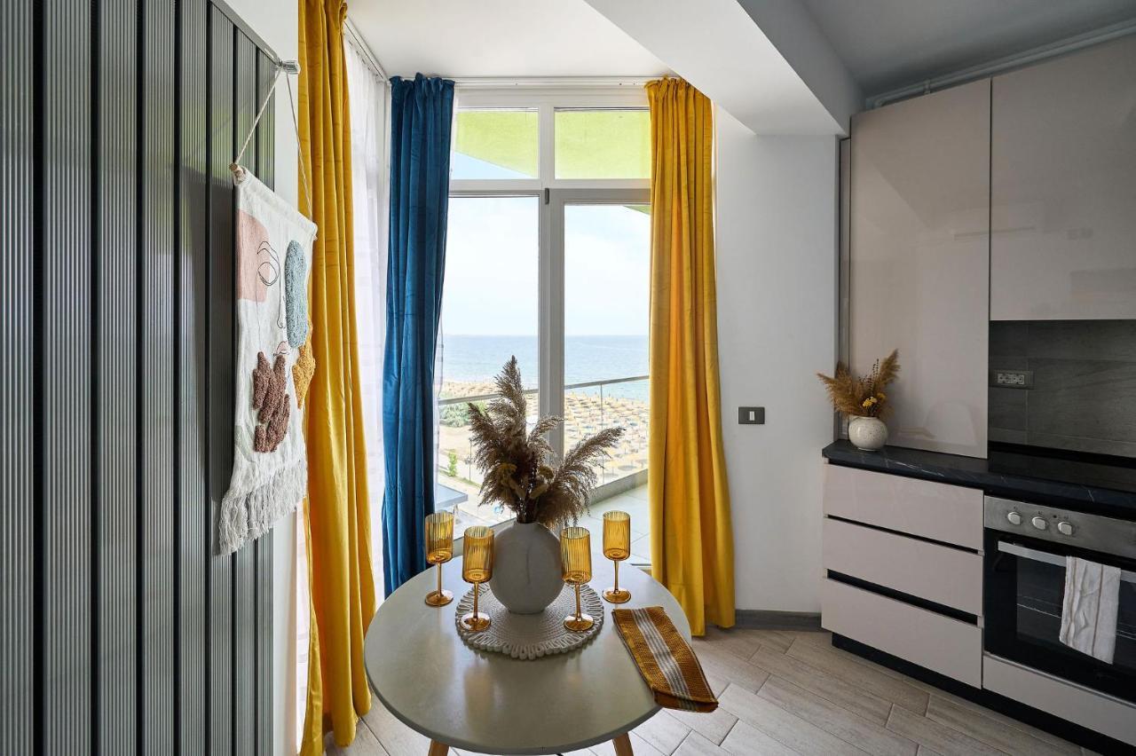 Paradise Sea View 2Bd Apt Spa N Pools Beach Resort Năvodari Eksteriør bilde